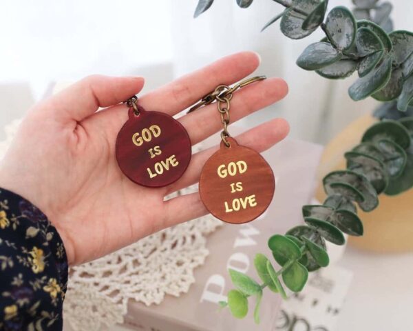 鑰匙圈 GOD IS LOVE鑰匙圈