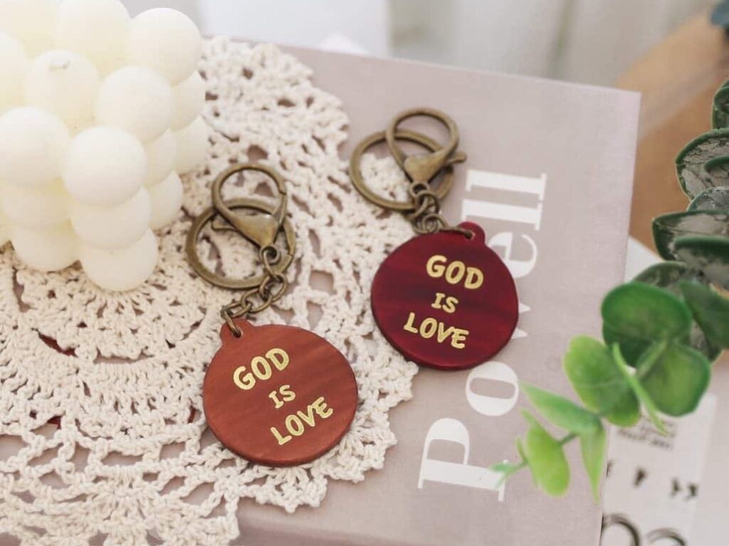 GOD IS LOVE鑰匙圈